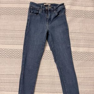 Dark blue Levi’s pants